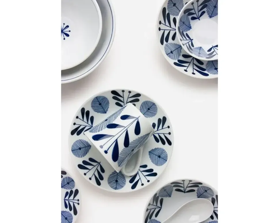 hallo_bloem__serving_dish_3.webp MIYA Company Shallow Bowls^Hallo Bloem 8.75" Serving Dish