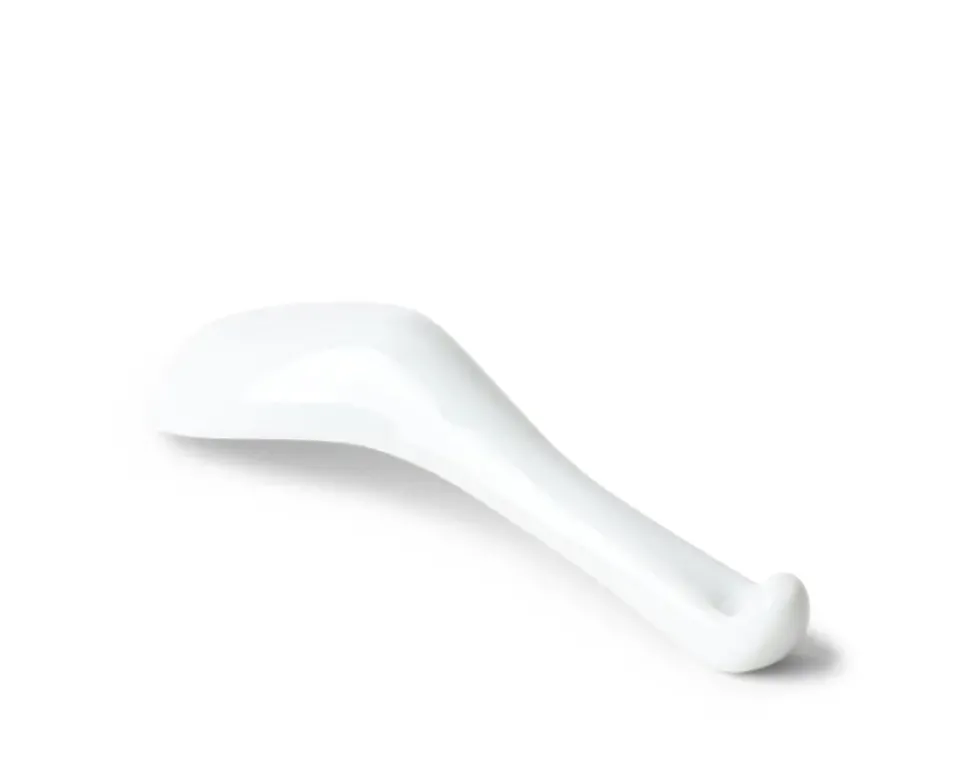 white_porcelain_soup_spoo_2.webp MIYA Company Soup Spoons^White Porcelain Soup Spoon With Stopper
